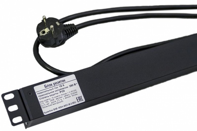 Hyperline SHE-15SH-3IEC-B-2.5EU Блок розеток, вертикальный, 15 розеток Schuko, 3 розетки IEC320 C13, автоматический выключатель, кабель питания 2.5м (3х1.5мм2) с вилкой Schuko 16A, 250В, 1040x44.4x44.4мм (ДхШхВ), корпус алюминий, черный