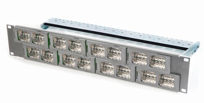 Коммутационная панель AMP CO Ultra формата Quick-Fit 16 портов, Высота: 2RU, цвет: светло-серый (RAL 7035)