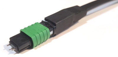 Разъём TeraSPEED® QWIK-FUSE MPO12/APC со штырьками для полевой установки на кабель диаметром до 3 мм
