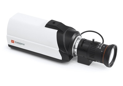 Профессиональная видеокамера для работы в условиях низкой или неравномерной освещенности