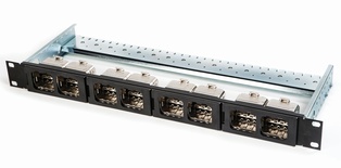 Коммутационная панель AMP CO Ultra формата Quick-Fit 8 портов, Высота: 1RU, цвет: чёрный (RAL 9005)